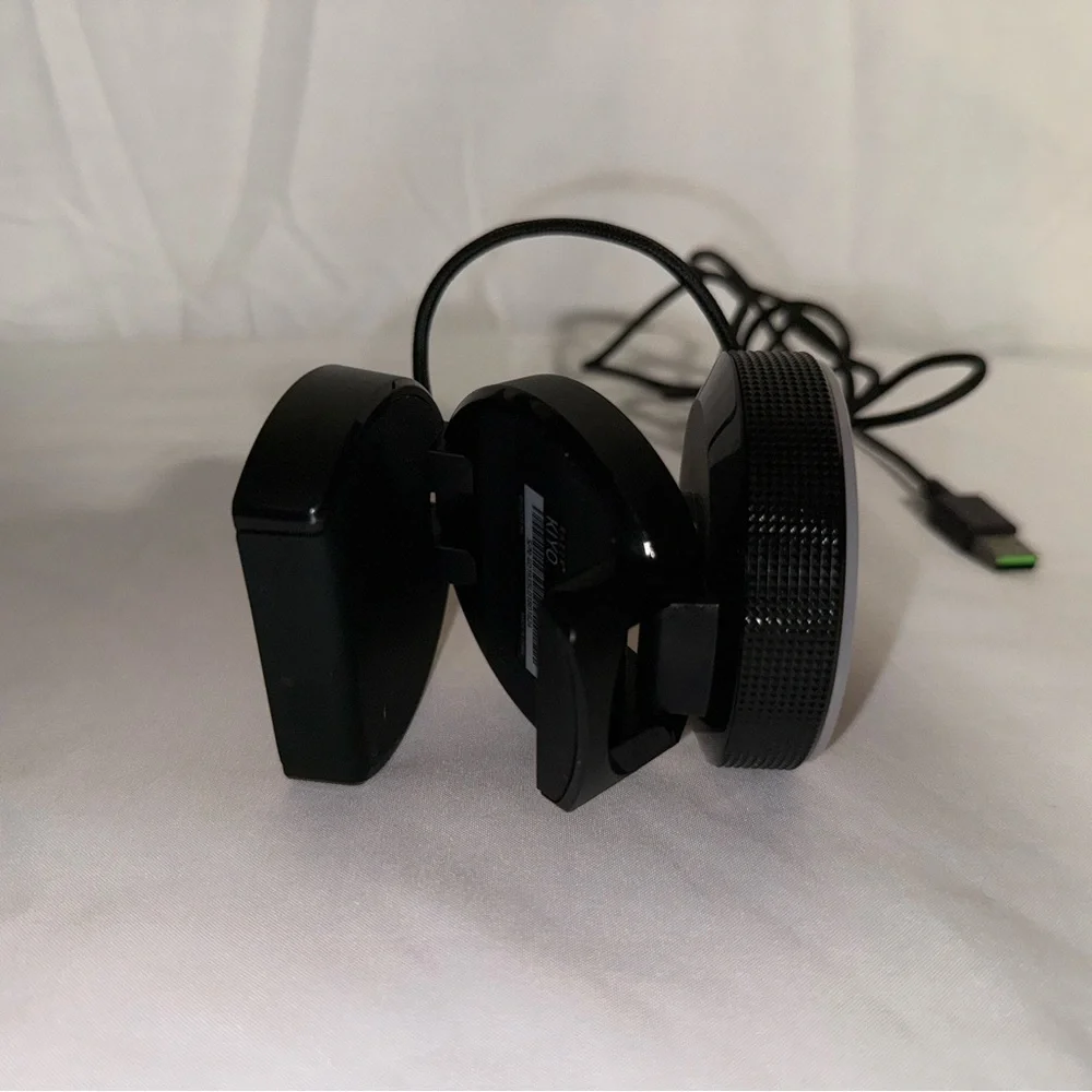 Razer Kiyo Streaming Webcam With Ring Light USB Camera 1080p Completely